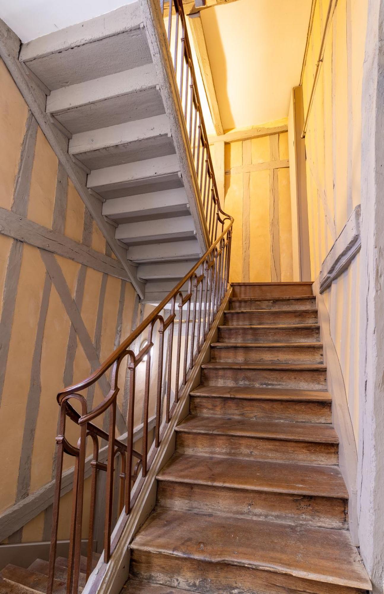 Le 13 Elegant Troyes Apartment Ngoại thất bức ảnh